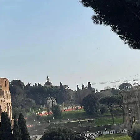 Vista Colosseo Con 3 Camere, 3 Bagni A 100m Dalla Metro Colosseo アパート ローマ