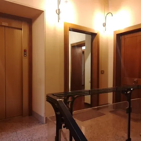 Vista Colosseo Con 3 Camere, 3 Bagni A 100m Dalla Metro Colosseo ローマ